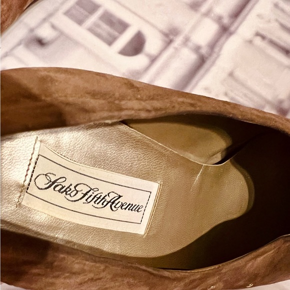 Saks Fifth Avenue Suede Low Heel Shoes - Picture 7 of 10